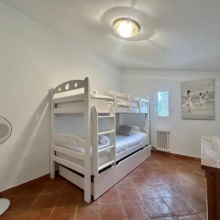 Azucena En Casa de Férias Platja d'Aro
